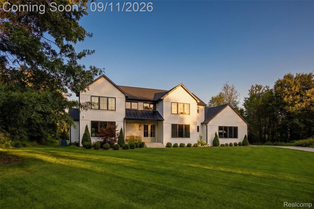 2768 Honeywell Lake Road, Highland charter township
