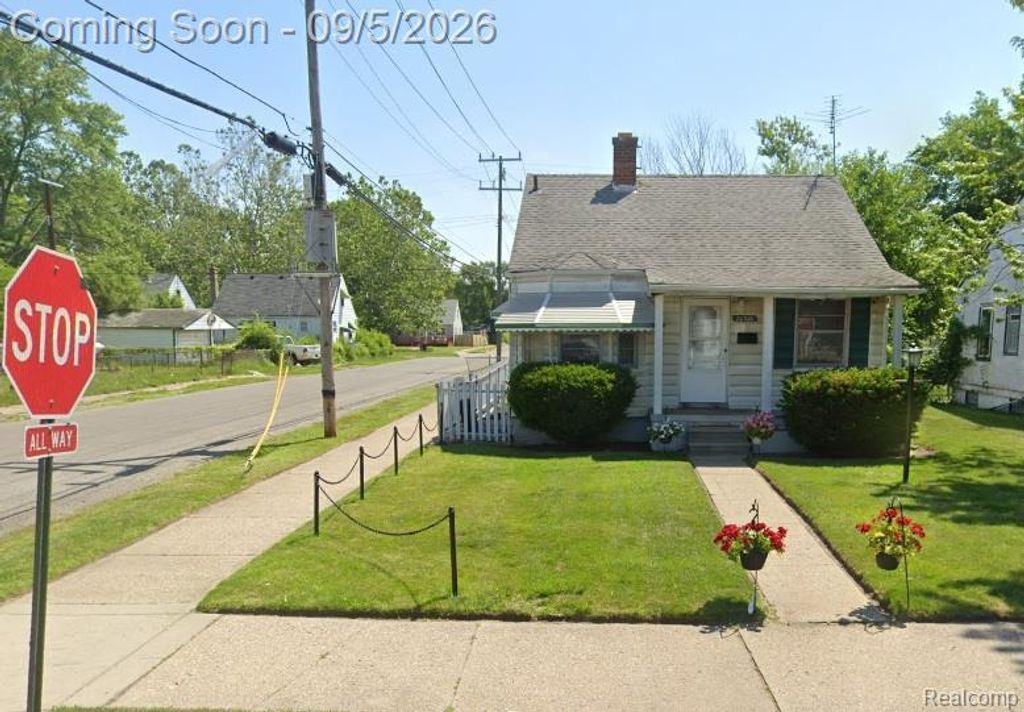 20320 Dresden Street, Detroit city