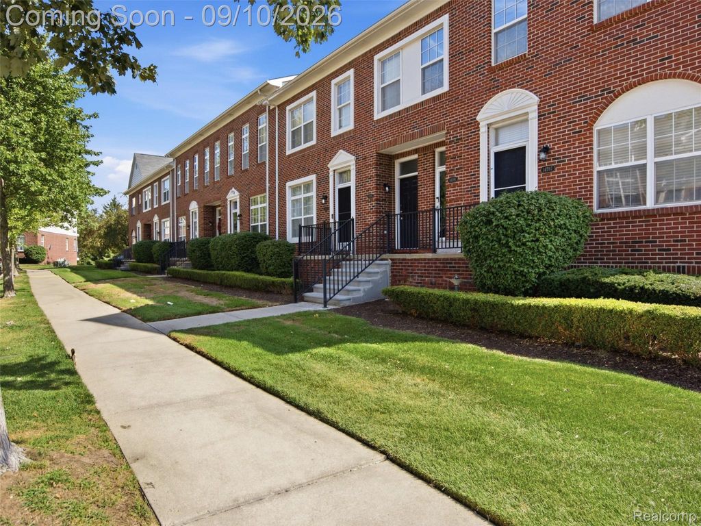 14579 Vauxhall Drive, Sterling Heights