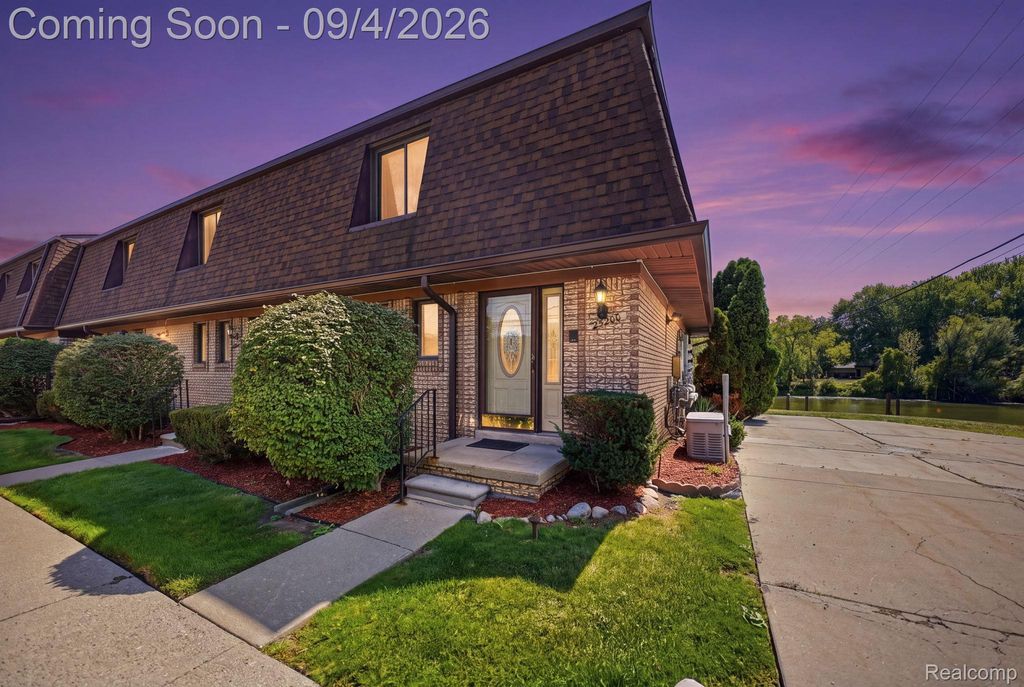 25200 Quarter Deck Street, Harrison Township
