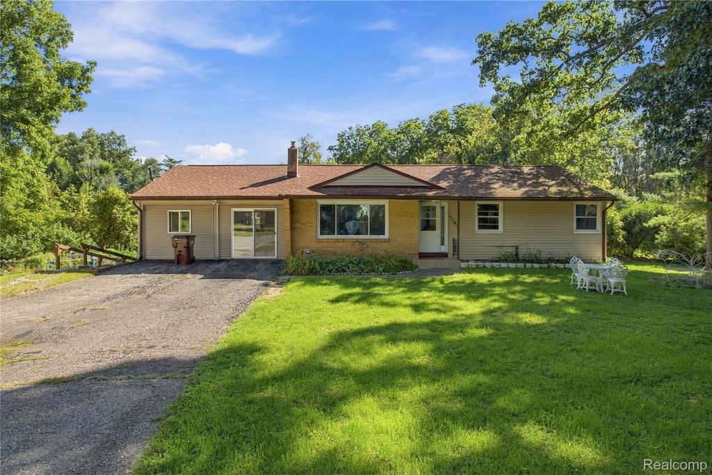 2705 Glendale Road, Jackson