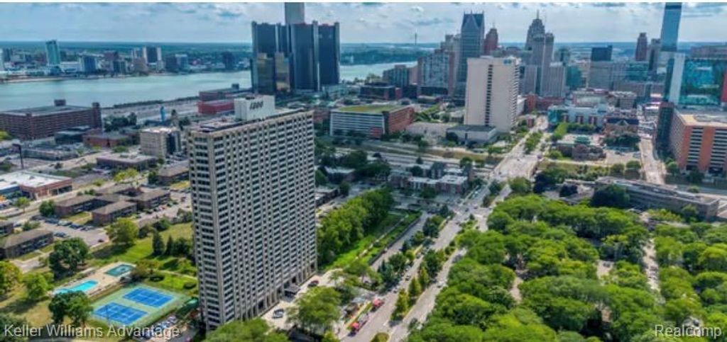 1300 Lafayette Blvd. 2610, Detroit