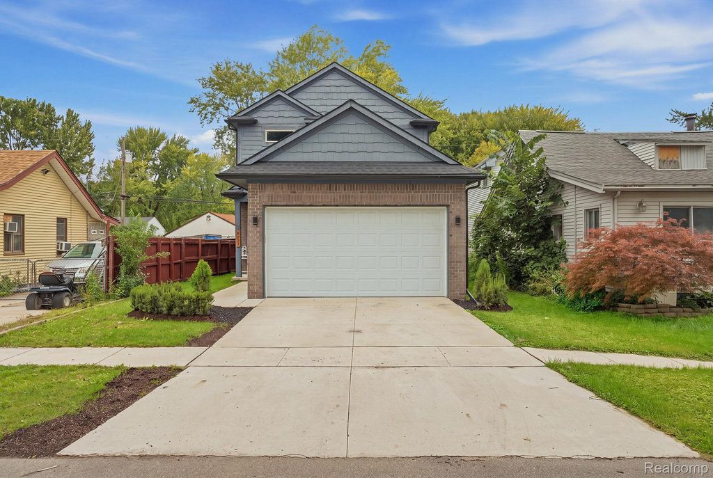 27827 S Moran Street, Harrison Township