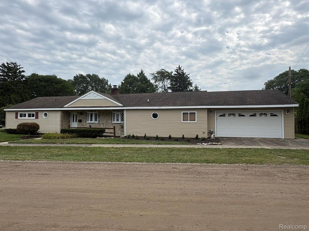32223 Woodbrook Drive, Wayne city