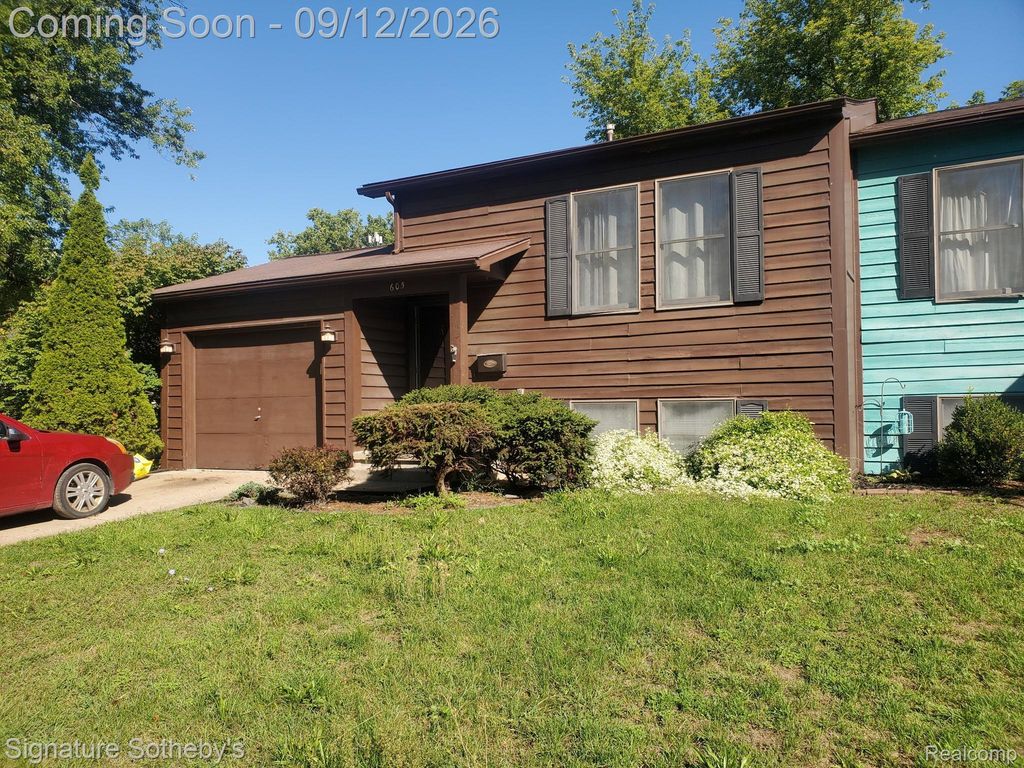 605 Amelia Avenue S, Royal Oak city