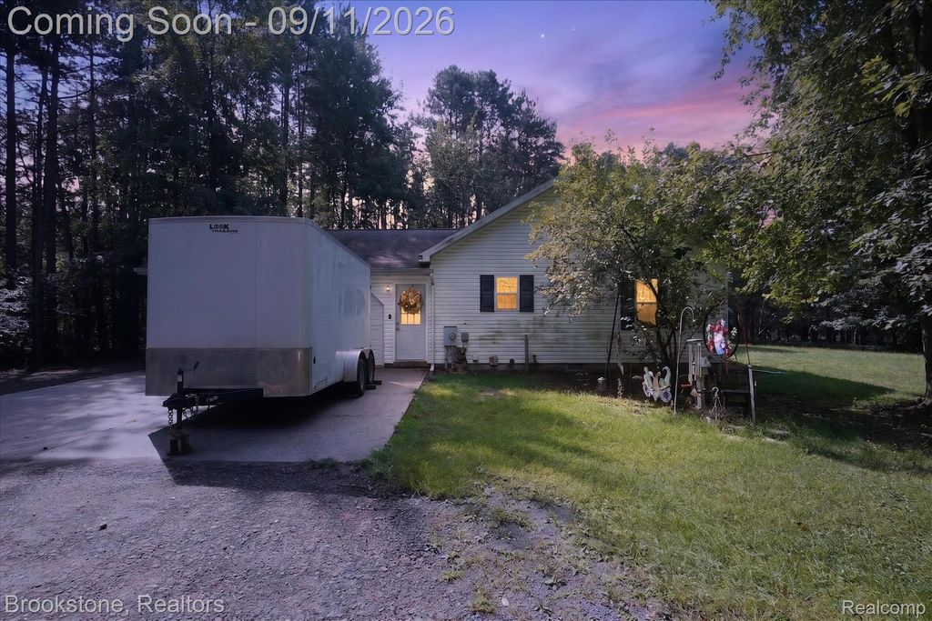 1812 S Steel Road, Jonesfield township