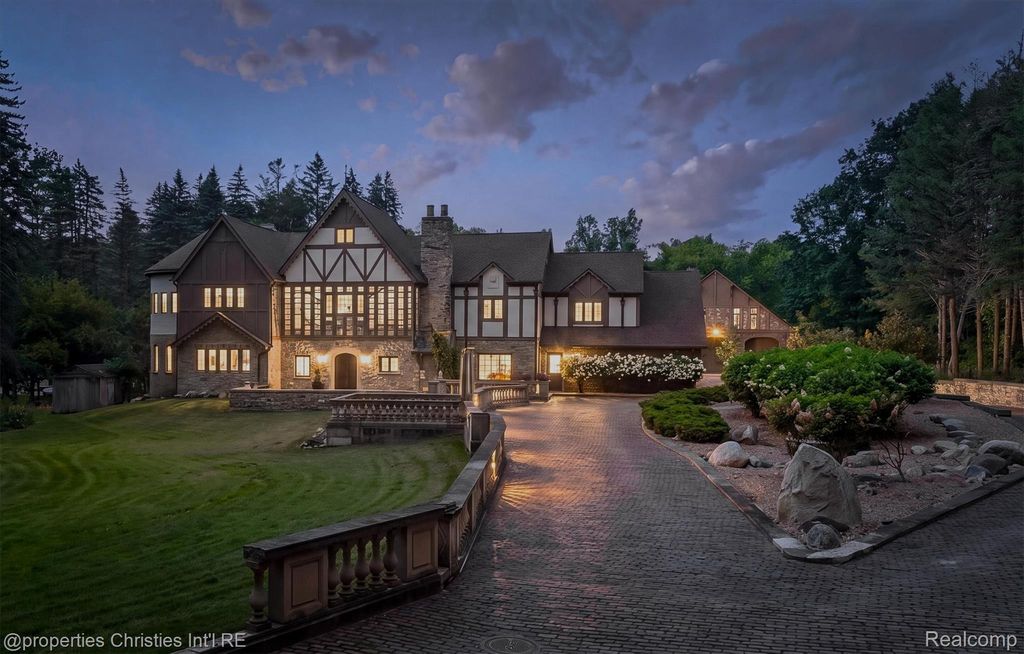 1540 Mill Race, Rochester Hills city