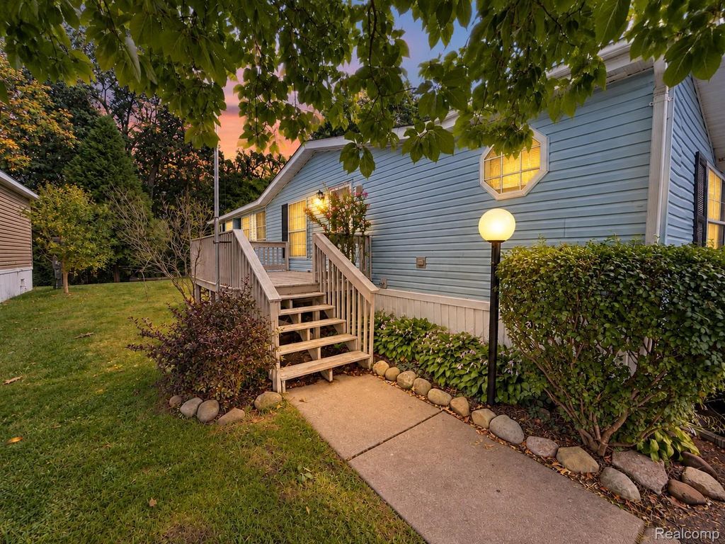 6564 E Michigan Avenue 85, Saline