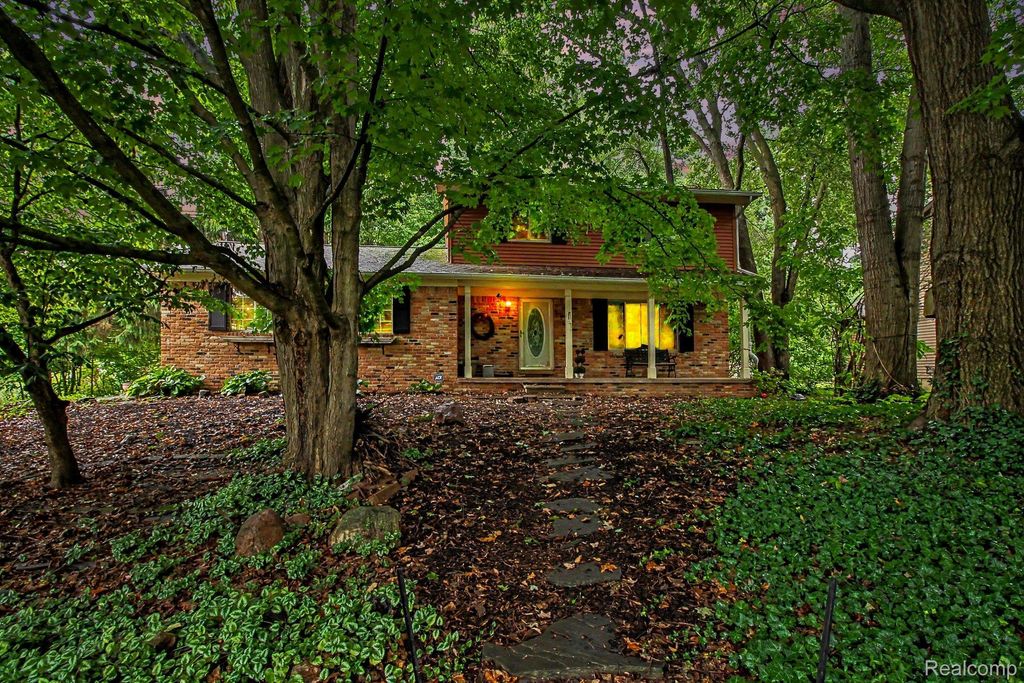 5521 Continental Road, Grand Blanc