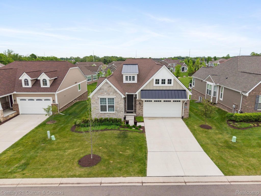 17291 Garden Ridge Lane, Northville township
