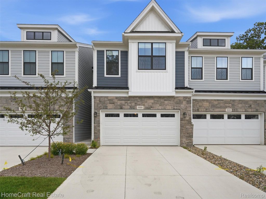 9880 Firwood Drive, Plymouth charter township