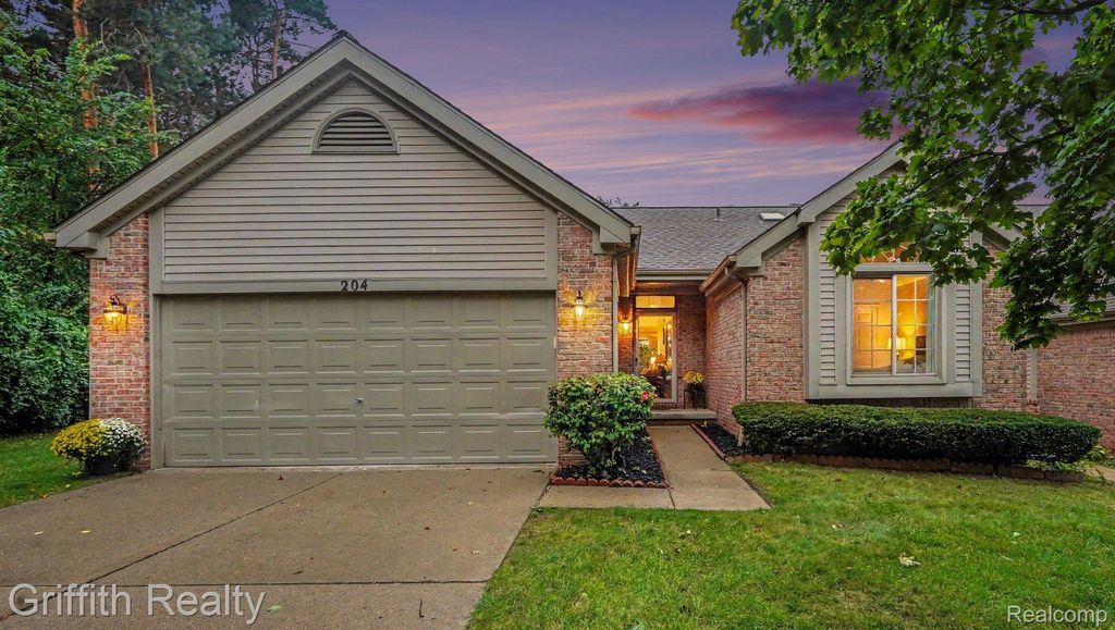 204 Texknoll Court, Brighton