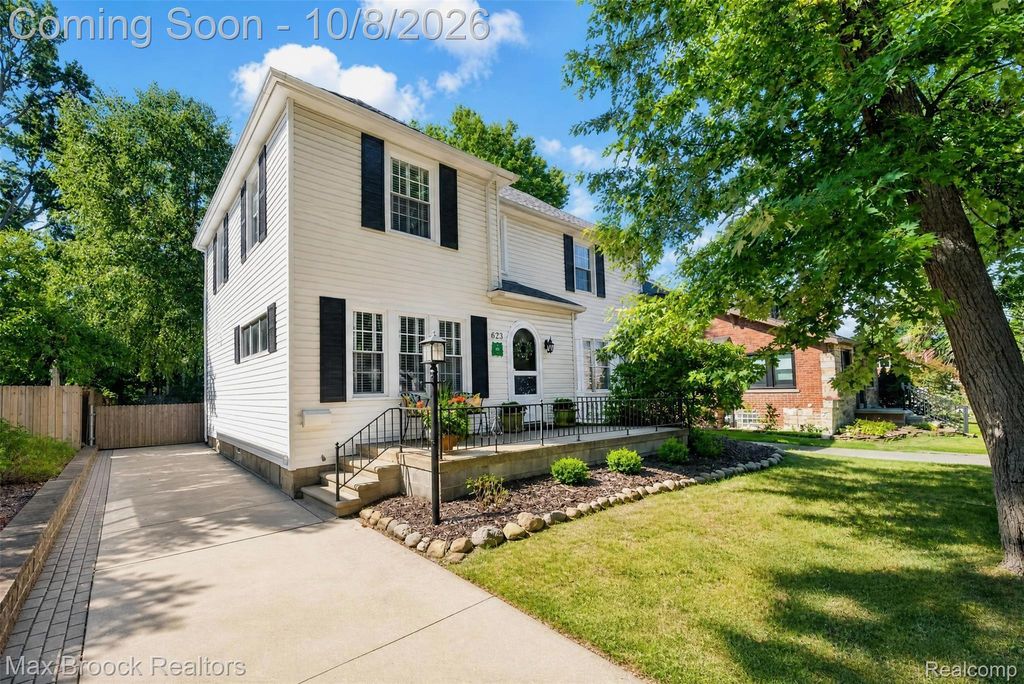 623 W Troy Street, Ferndale