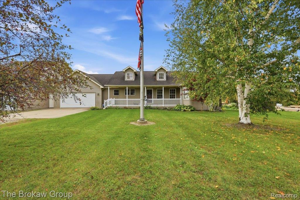 1253 Peppermill Road, Lapeer