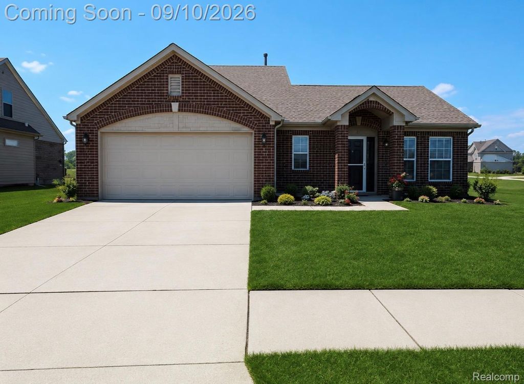58337 Thomas Drive, New Haven village