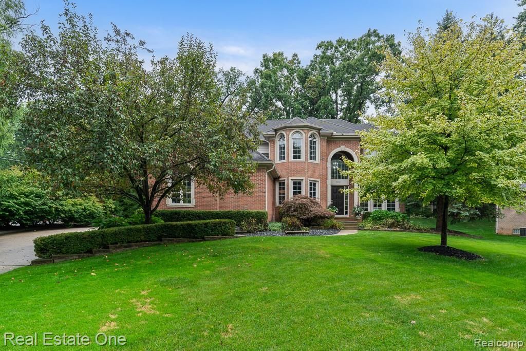 582 Bloomer Ridge Drive, Rochester