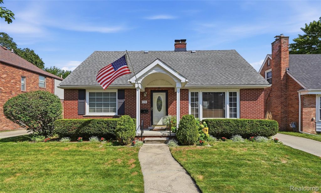 135 Berkley Street, Dearborn