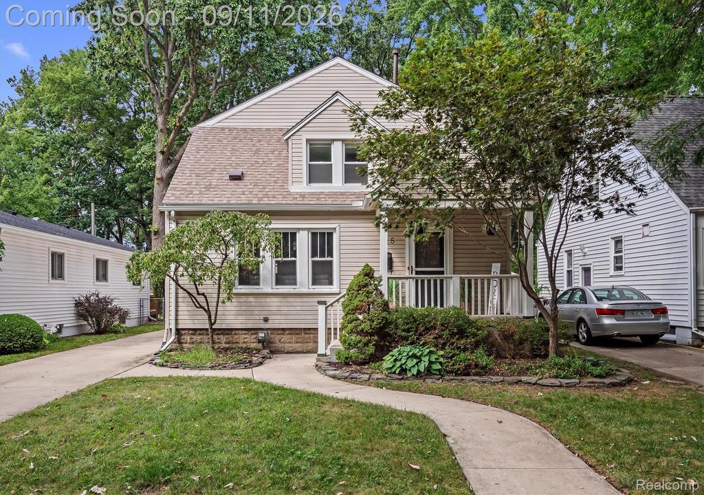 915 E 6th Street, Royal Oak
