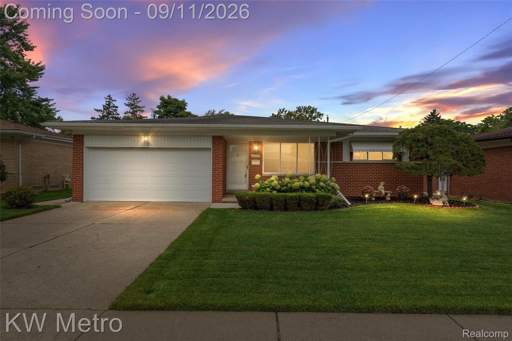 32315 Whitley Circle, Warren city