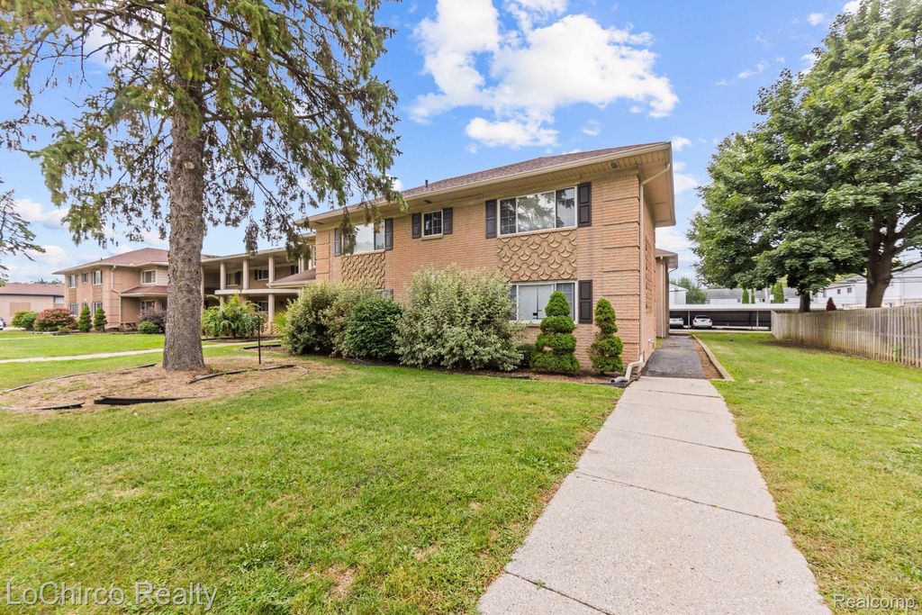 2377 Walton Boulevard 17, Rochester Hills city