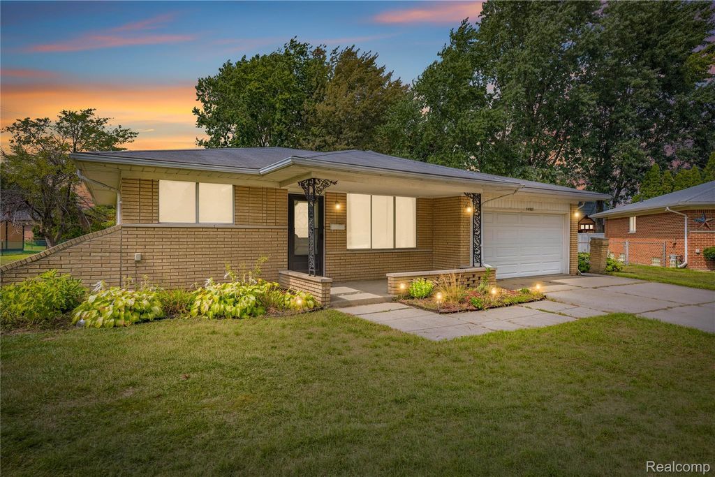 14707 Howell Court, Sterling Heights