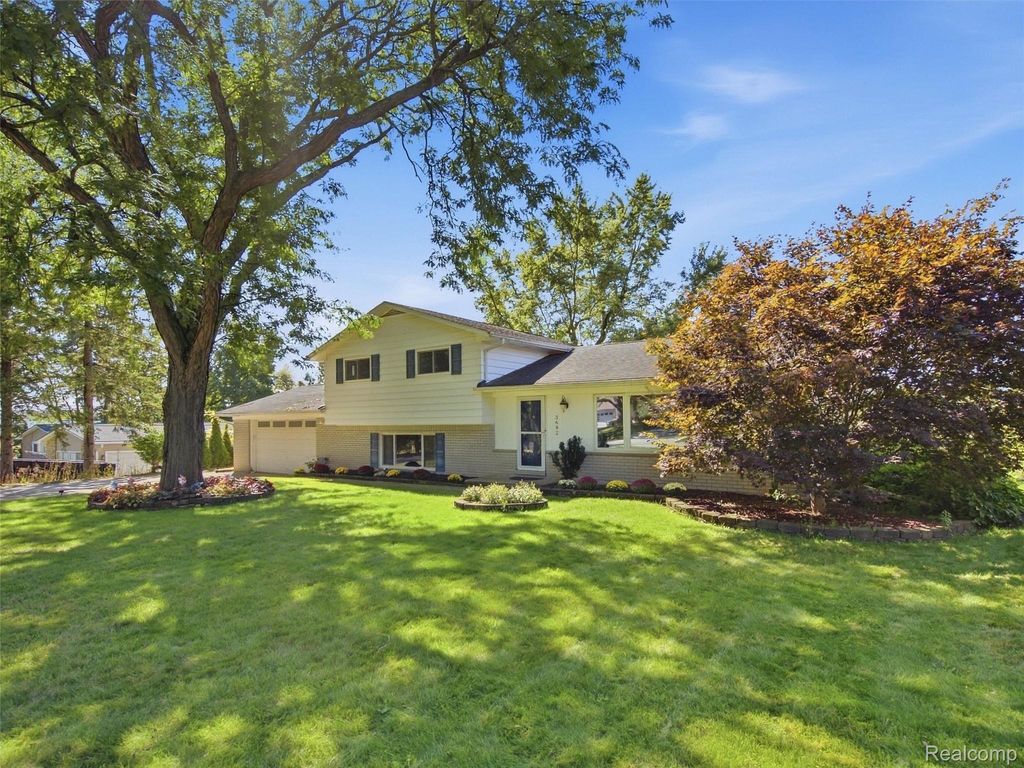 3642 Hi Lure Drive, Lake Orion
