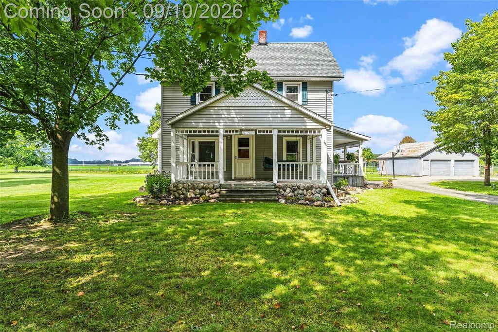 10025 Braden Road, Burns township