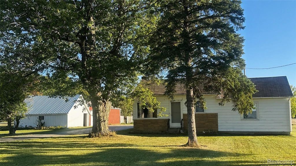 7305 Gary Road, Chesaning
