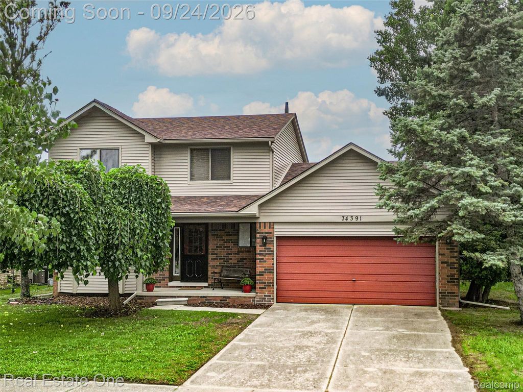 34391 Koch Avenue, Sterling Heights