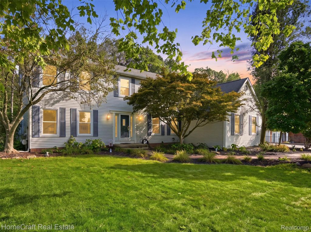 9659 Alger Drive, Brighton