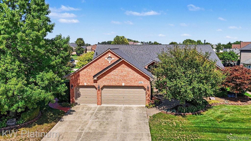 19741 Mount Vernon Drive, Macomb