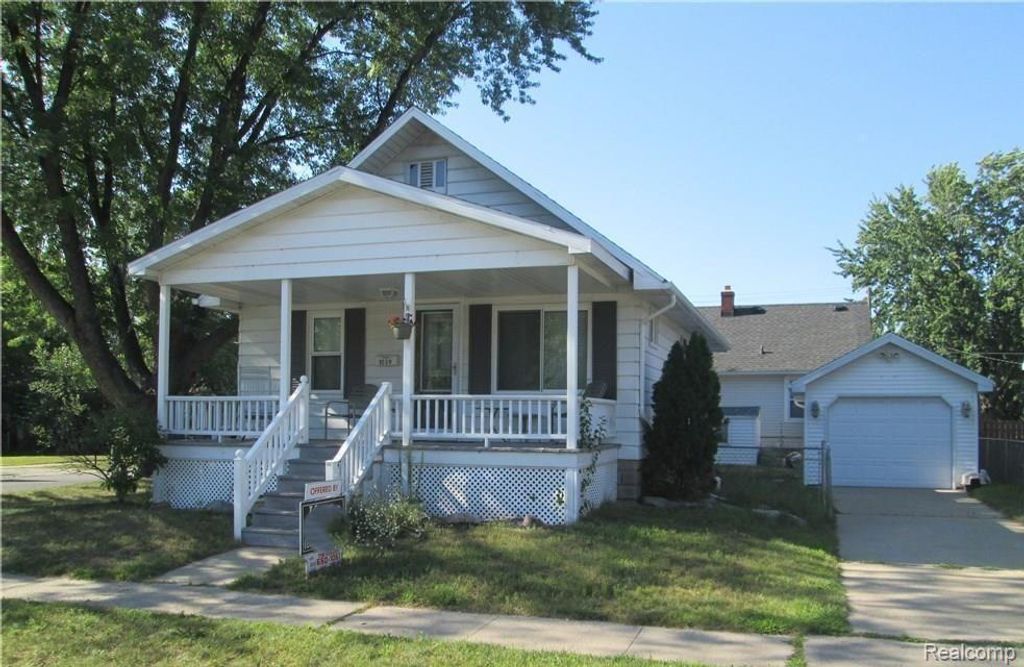 1039 Bancroft Street, Port Huron city