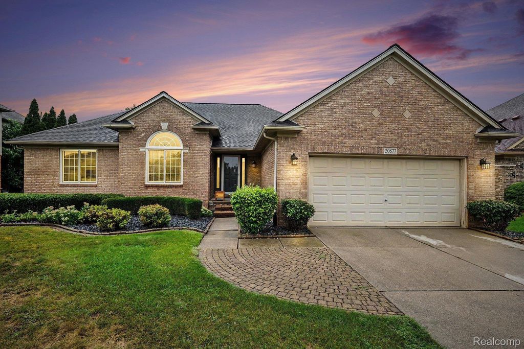 20577 Sherwood Drive, Macomb township