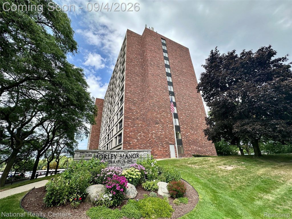 21800 Morley Avenue 808, Dearborn