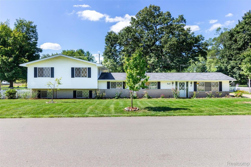 2750 Frankson Avenue, Rochester Hills