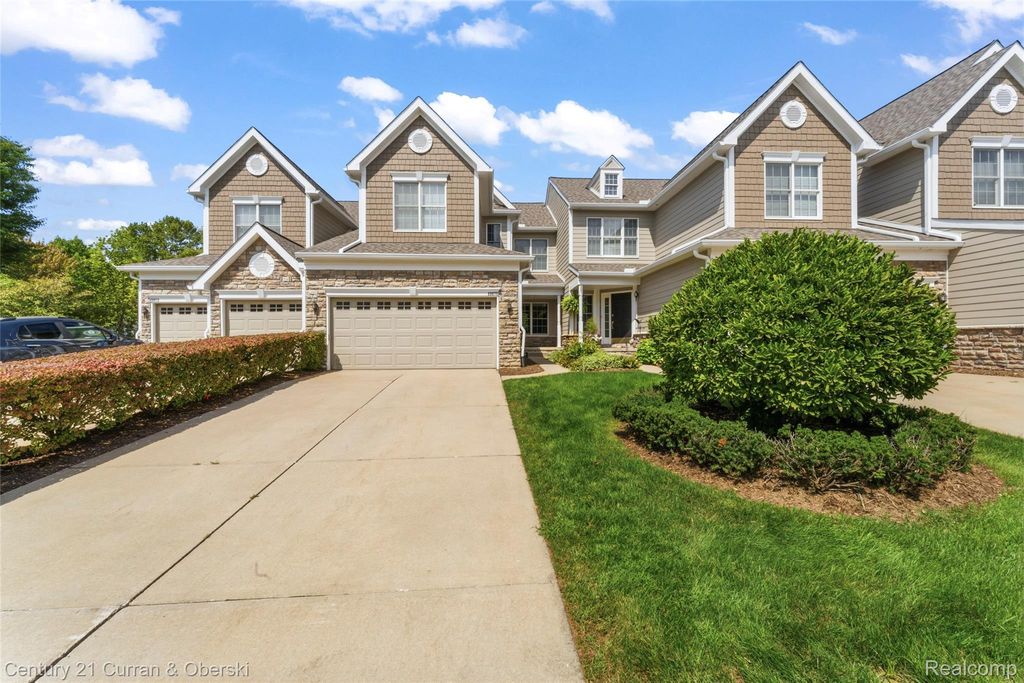 49970 Blackberry Trail, Novi city