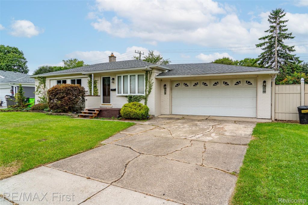 36361 Nitchun Street, Clinton Twp