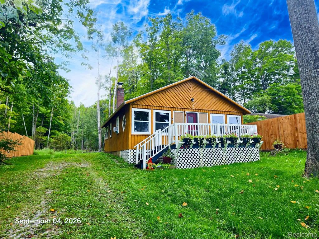 5279 Mount Maria Road, Alcona township