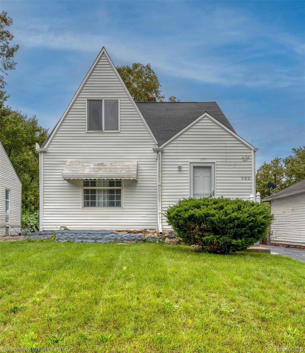 900 Stanley Avenue, Pontiac