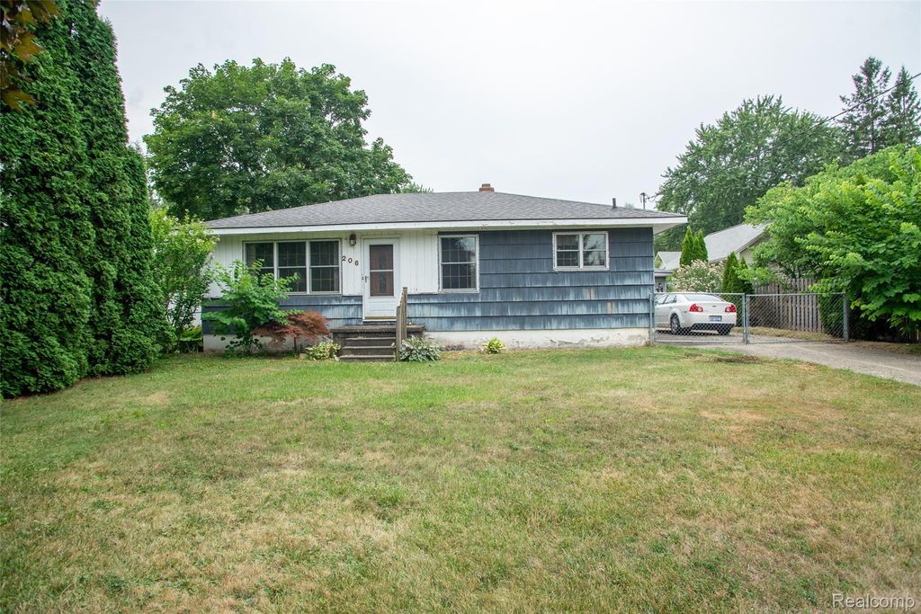 206 Coleman Drive, Waterford charter township