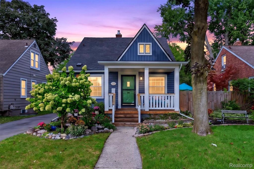 807 N Gainsborough Avenue, Royal Oak city