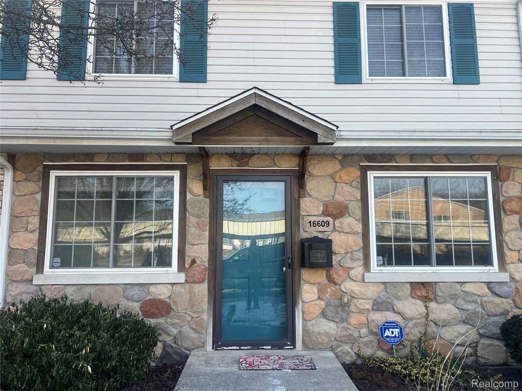 16609 Terrace Village Drive 117, Taylor