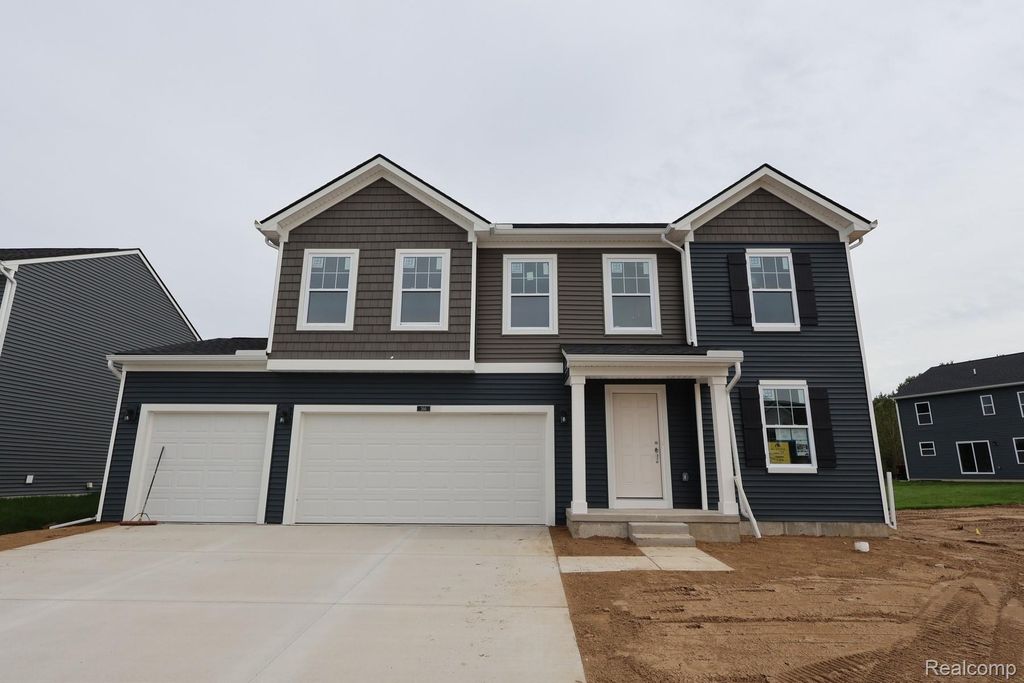 366 Edge Brook Drive, Holly