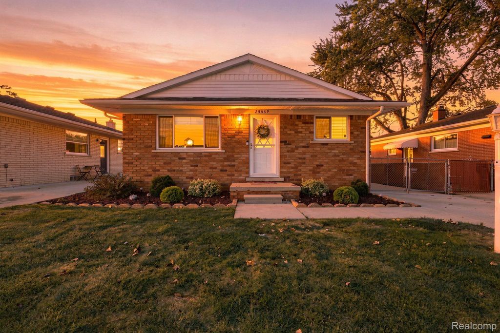 29069 Denison Street, Gibraltar city