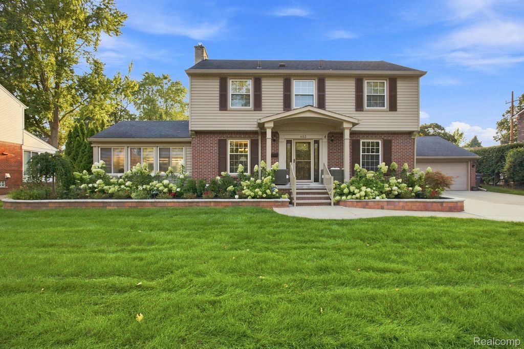 632 Claremont Street, Dearborn