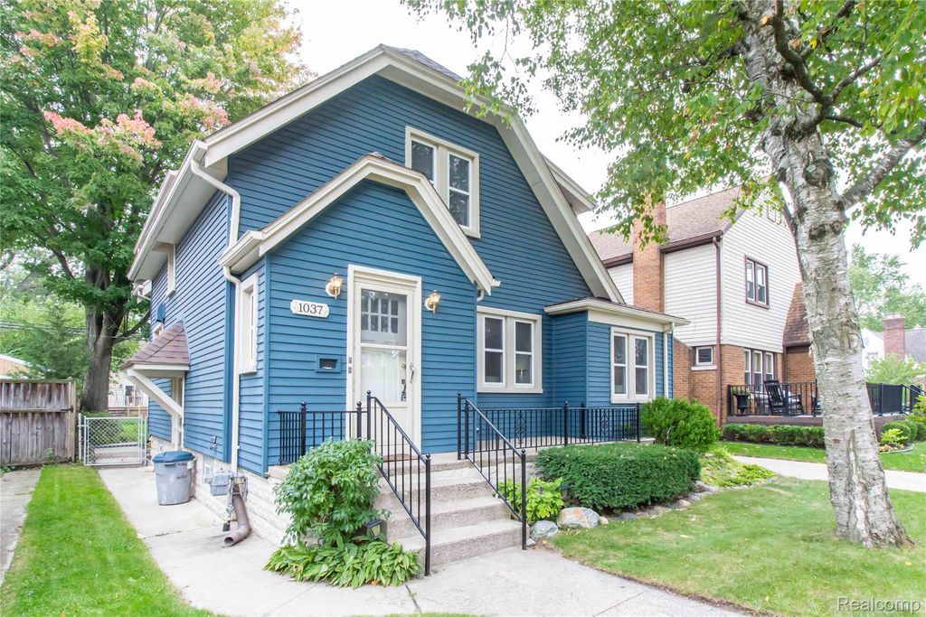 1037 Longfellow Avenue, Royal Oak