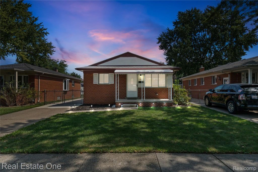 7917 Campbell Street, Taylor