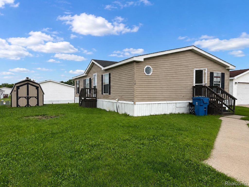 18 Brookfield, Swartz Creek city