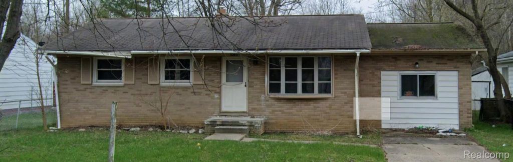 3295 Spring Valley Drive, Mt. Morris township