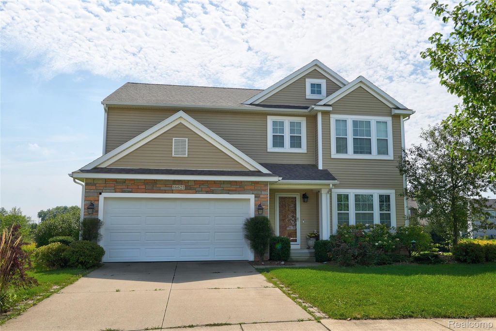 16621 Charles Town Court, Fenton charter township